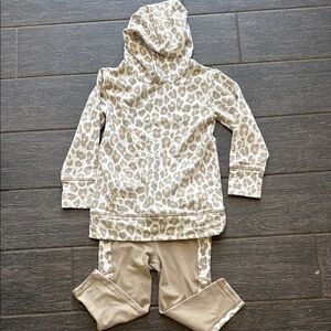 Girls Xersion Leopard Print Leggings and Hoodie Outfit - size 4/5
